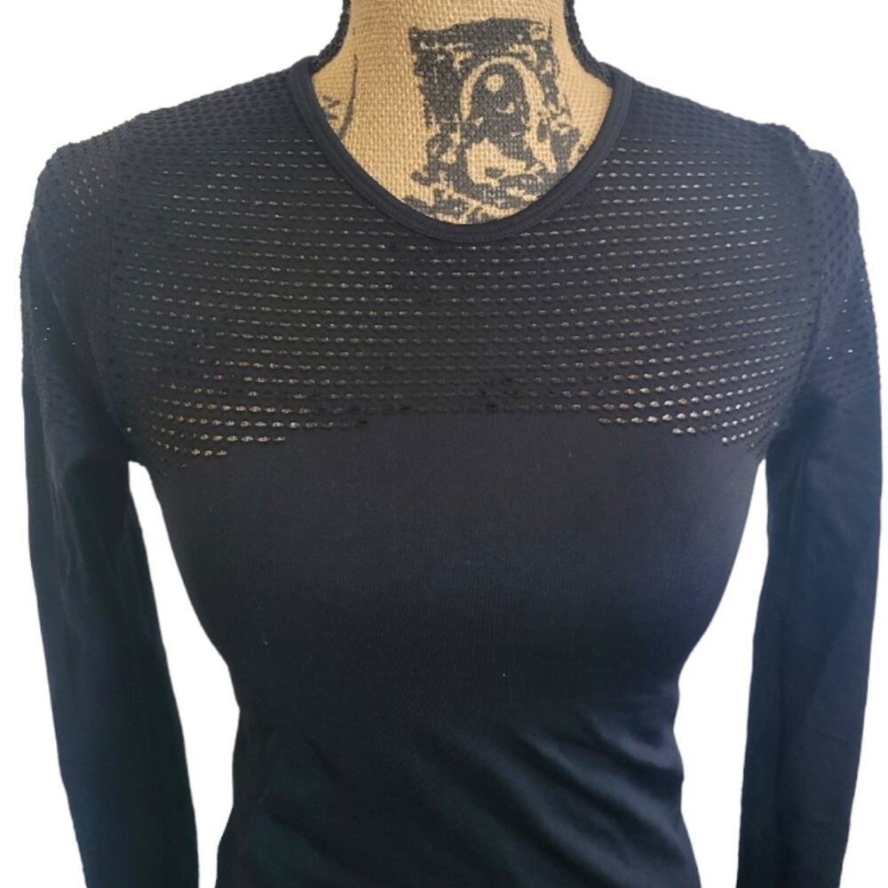 Fabletics mesh yoke and long sleeve contrast athletic top black size XS